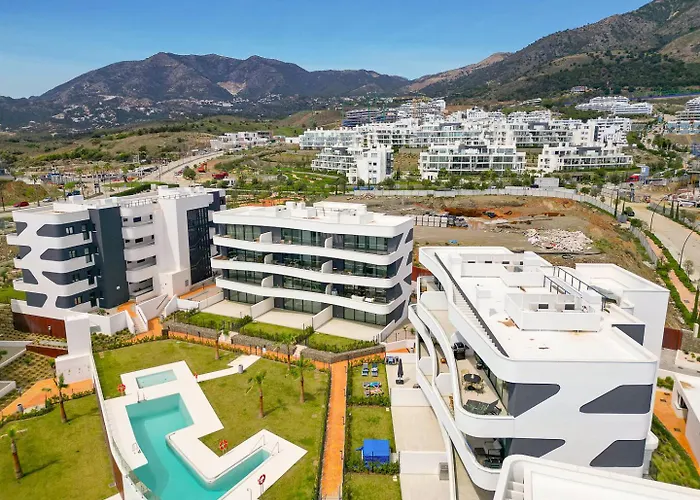 Higueron West Collection - La Vida Feliz Andalucia By Hwpc Fuengirola