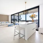 아파트 Higueron West Collection - La Vida Feliz Andalucia By Hwpc 푸엔히롤라
